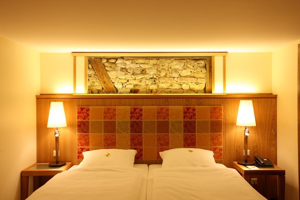 Landgasthof Adler Rammingen Phòng bức ảnh